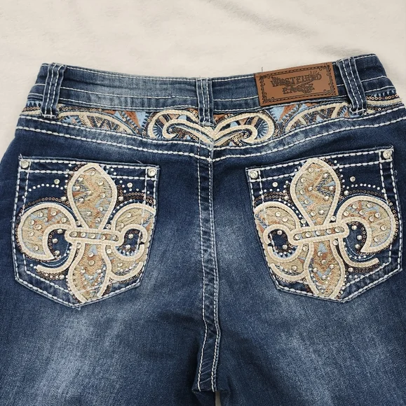 WESTFIELD EAGLE Womens Mid Rise Boot Cut Jeans Western Embroidered Rhinestone 13 - Picture 9 of 14